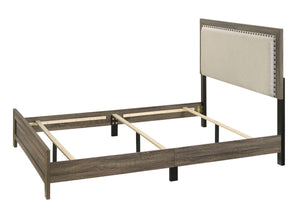  perfect for creating a serene and uncluttered space. The straightforward lines of the bed frame