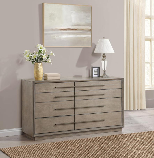  it features drawers of varying sizes