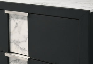 Rangley - Queen 5 Piece Bedroom Set - Black
