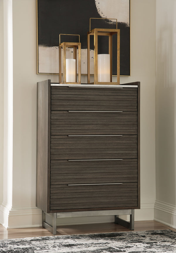  and low-profile footboard create visual interest and add to this bed-'s contemporary vibe with a w