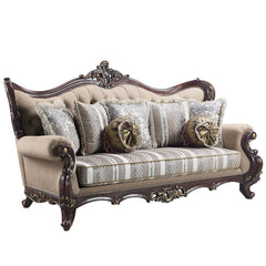 Embrace the essence of lavish living into your home with this Ragnar sofa. Highlighting detailed carvings that naturally follow with the elegant curves of the rolled arms that make a transition to the wood-trimmed arched backrest which features a camel hu