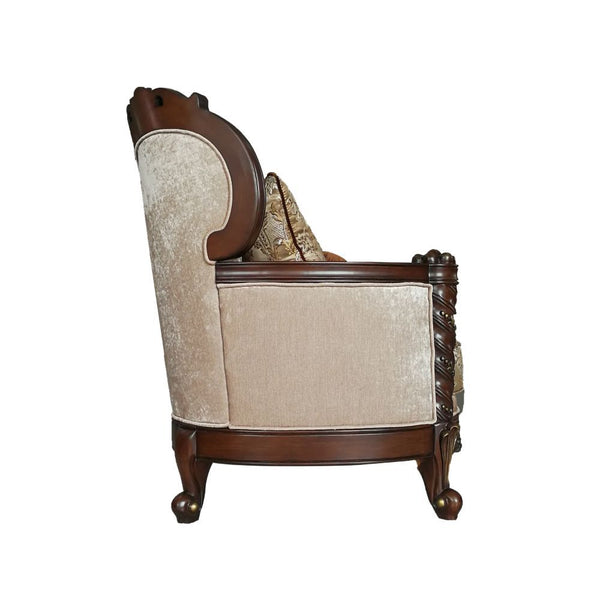  w/4 Pillows â€¢ Carved Crown