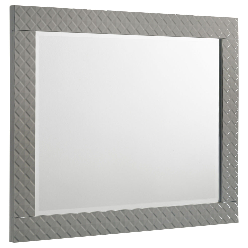 Complete your dresser with this elegant mirror, designed to enhance the modern aesthetic of your bedroom. The high gloss finish and 3-dimensional diamond tile emboss perfectly complement the dresser, creating a cohesive look. This mirror features a sturdy
