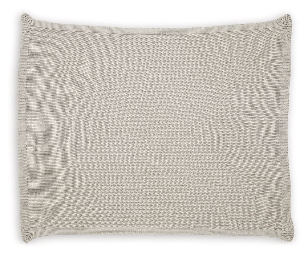 Your place is that much more relaxed and inviting with this cozy throw. Crafted with supreme softness in mind, its neutral hue pairs with a variety of decor. Whether this throw is at the foot of the bed or on the arm of your favorite chair, it-'s wonderfu