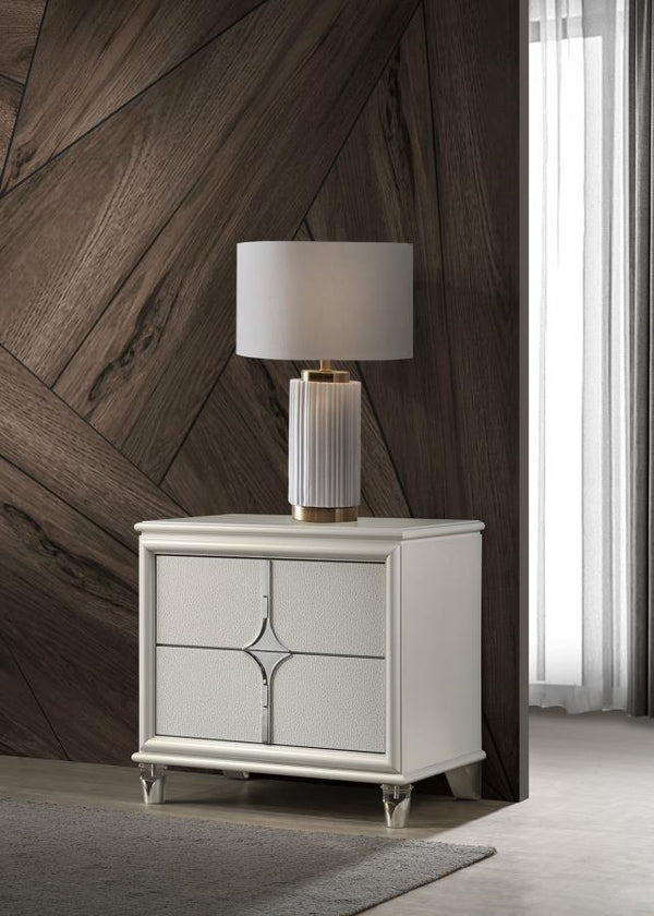  a perfect blend of form and function. The pearl white finish and diamond star design on the drawer front offer a touch of glamour
