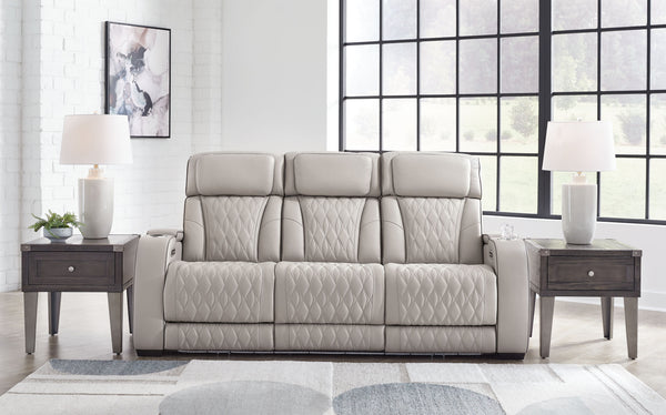  ultimate relaxation is at your fingertips. Experience the pure bliss of an air massage system and heated seats at the touch 