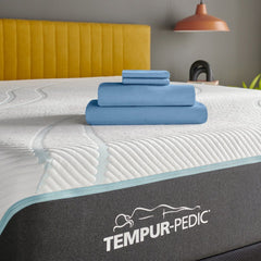 Maximize your sleep experience. Woven from a blend of soft cotton and silky TENCELTM Lyocell fibers with an innovative fine mesh construction, these moisture-wicking sheets offer maximum breathability between you and your Tempur-Pedic mattress.<br/><br/><