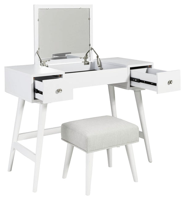  master bedroom or dressing area