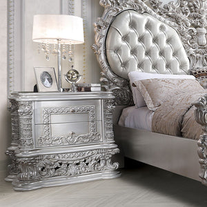  intricate scrollwork