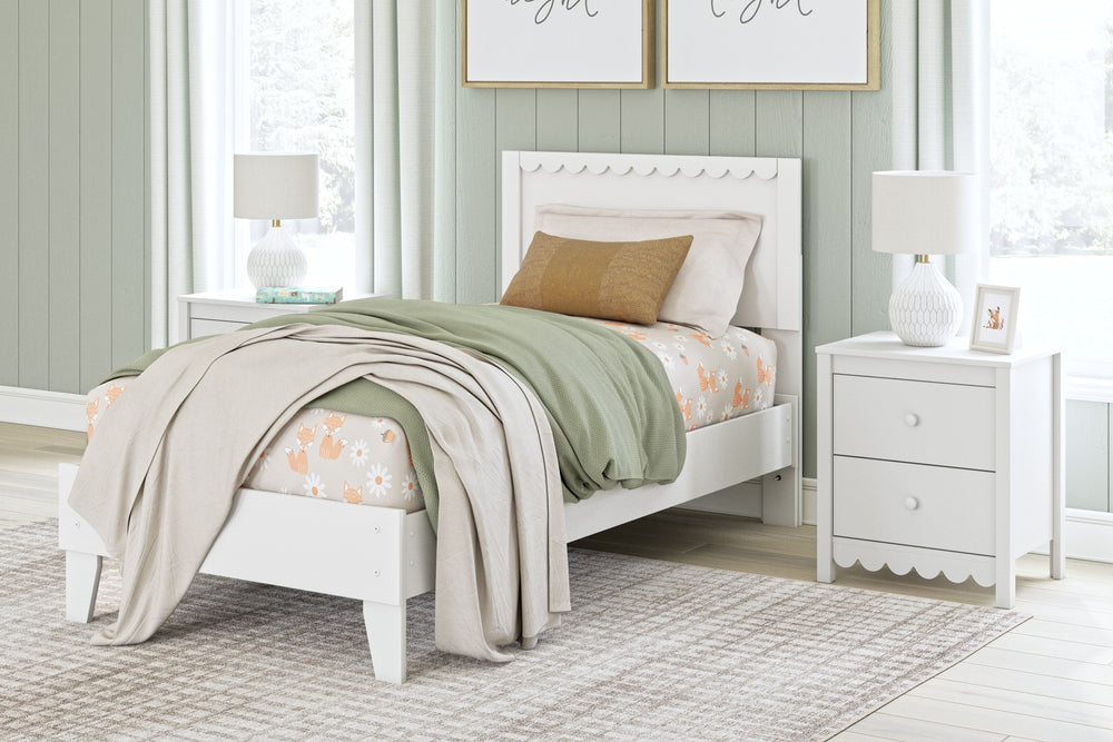 Thanks to its playful scalloped design, this twin platform bed is the perfect fit for cottage or coastal farmhouse interiors. Its matte white finish serves as the perfect backdrop to showcase your personal taste and creativity. Plus the low-profile bed fr