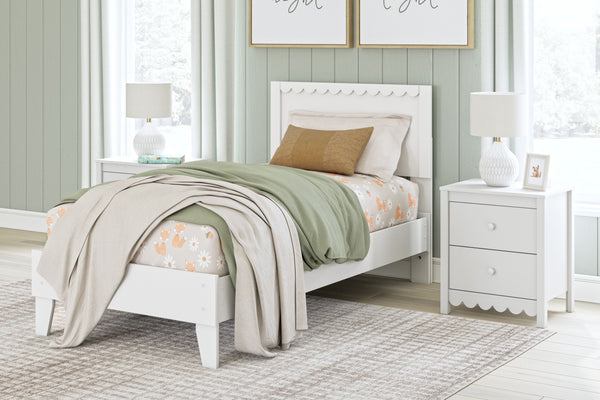  this twin platform bed is the perfect fit for cottage or coastal farmhouse interiors. Its matte white finish serves as the perfect backdrop to showcase your personal taste and creativity. Plus the low-profile bed fr