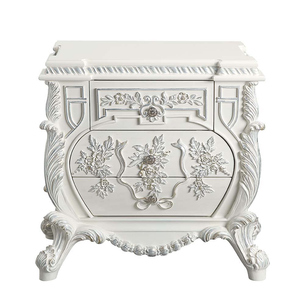 Luxurious style, sophisticated charm, and lustrous finishes are all included in the Vanaheim Bedroom Collection. Extravagant scroll floral design with gold trim accent creates classic appeal and timeless silhouettes. Button tufted headboard and footboard 