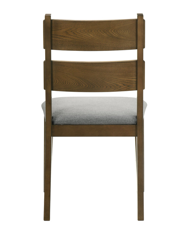  it radiates an inviting feel thatâ€™s perfect for family gatherings and stylish entertaining. The sturdy table featu