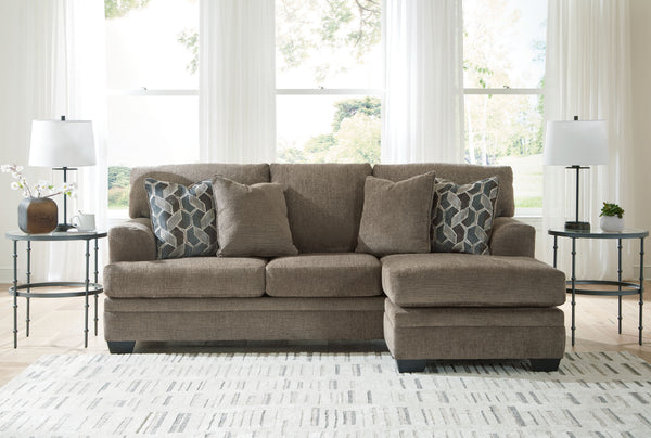  making it a delightful place to unwind. Whether you-'re enjoying a quiet evening alone or chilling with friends
