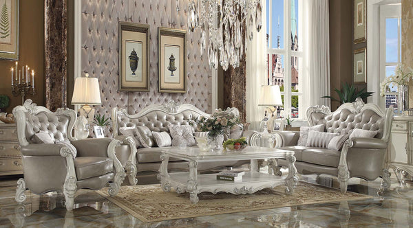  w/7 Pillows Tight Back & Loose Seat Cushion 2 Seat Cushion Reversible?? w/Welted Edge Button Tufted/Curved Back Rolled/Flared Armrest Curved/Scrolled Trim: Full Back/Crown/ Legs: Poly Resin Ornamental Details in Front Arms & Base w/Nailhead Tri