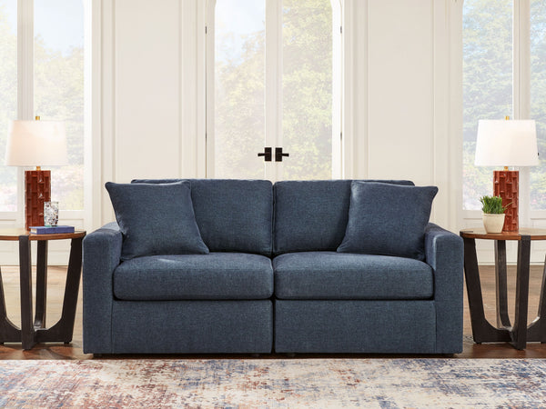  youâ€™re all about low-maintenance lounging. With the performance fabric on this sectional loveseat