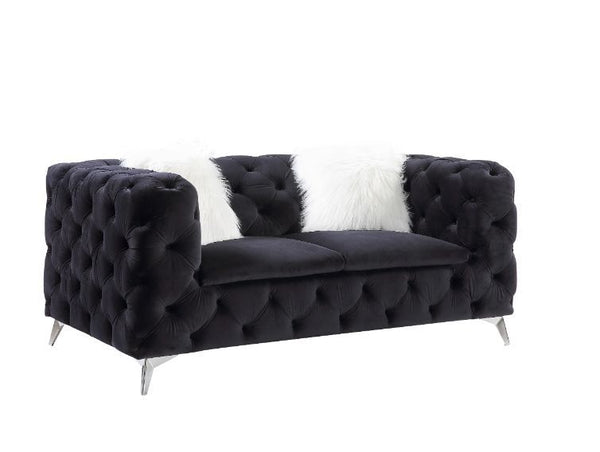 Gather your friends and family around for a game night or to enjoy a movie marathon. Whatever it may be, sofas are a staple in all our homes. Take a look at this Phifina collection