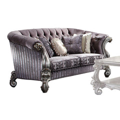 Creating an elegant and traditional design in living room, the Versailles sofa set is your ideal choice. Seating in a high shelter environment and feeling like royalty, you can be more convenient to enjoy the family time or play with your friends. Additio