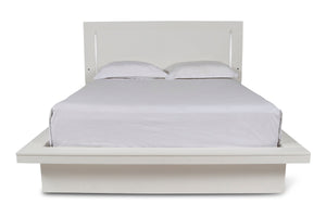  this bed features a flawlessly smooth