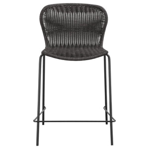  airy frame. The seat offers a subtle contoured shape that cradles the torso and offers a comfortable place of re