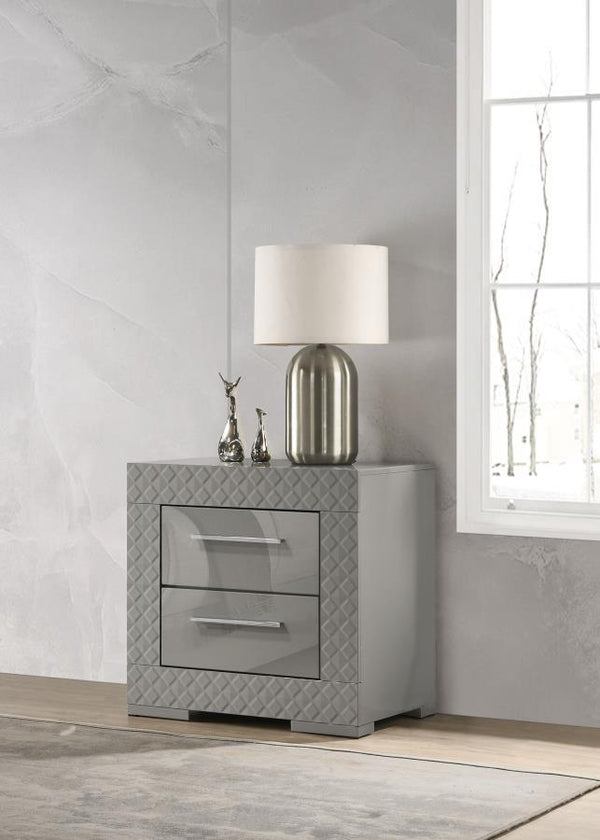  it reflects a modern Italian style with a clean