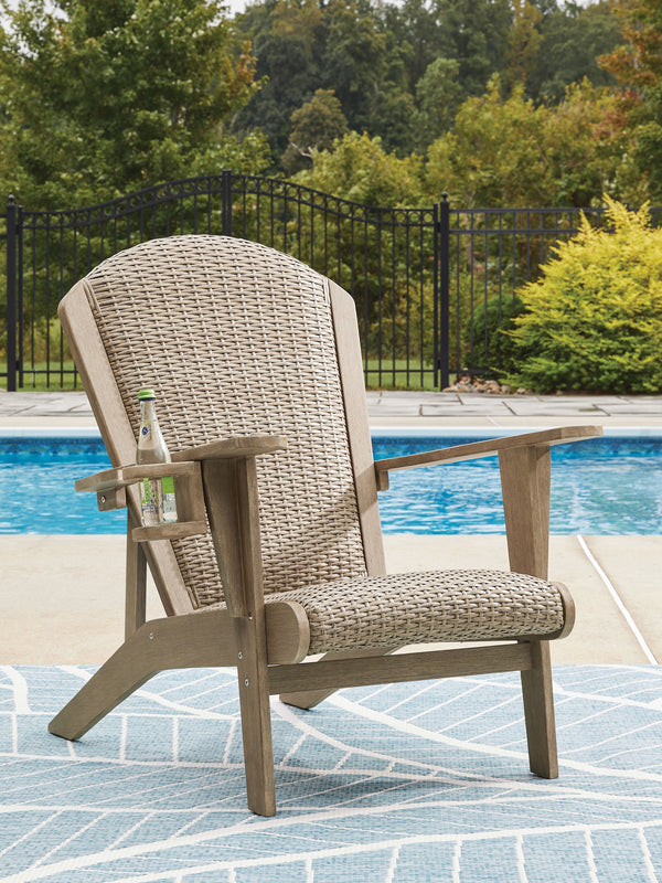  this chair weathers the seasons beautifully with exceptional form and function.<br><br><b>Ad