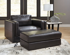 Keen on crisp, contemporary design? Adore the pleasure of leather? Look no further. This seating package satisfies on every level. Richly textured and decadently supple, the plush cushions are wrapped with a combination of leather and expertly matched fau