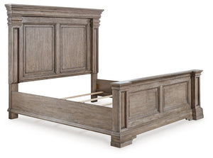 Blairhurst - Light Grayish Brown - California King Panel Bed