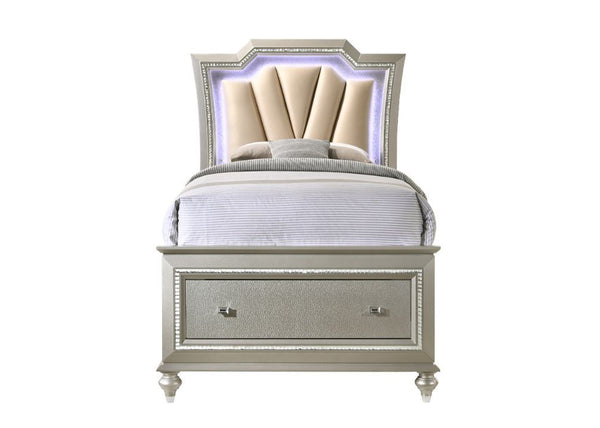 Kaitlyn - Full Bed - PU & Champagne
