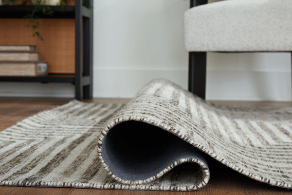 Jossen - Ivory / Gray - Medium Rug