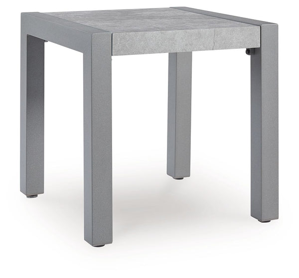 Indulge in luxe outside living without sacrificing longevity. This outdoor end table combines natural beauty with a sleek aluminum frame. Soak up the sun poolside or on the porchâ€”itâ€™s the perfect perch for your drink or latest read. And with a chic gr