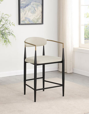  airy ambiance with an open back and slim