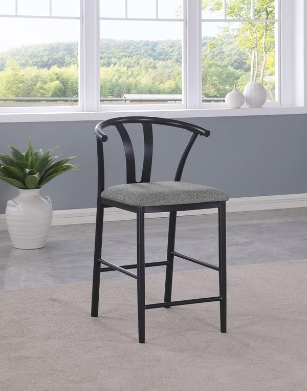  this counter height wishbone chair brings a touch of modern elegance to your dining or bar area. Its sleek metal frame offers exceptional sturdiness and durability