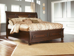 The quality craftsmanship is clear to see. The classic design elementsâ€”including bun feetâ€”are easy to love. Satisfying your taste for vintage inspiration, this queen sleigh storage bed is elegant, without looking fussy. Two built-in drawers at the foo