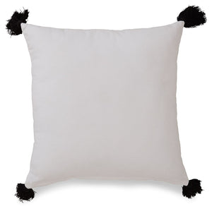  itâ€™s a timeless way to incorporate texture.<br/><br/><b>Product Featu