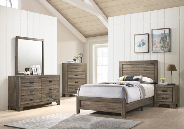 This bedroom set offers a minimalist design with a nod to rustic aesthetics, perfect for creating a serene and uncluttered space. The straightforward lines of the bed frame, combined with the natural wood finish, exude a sense of calm and earthiness. The 