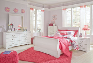 Anarasia - 7 Pc. - Dresser, Mirror, Chest, Full Sleigh Bed, Nightstand - White