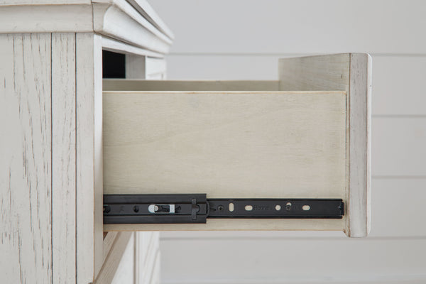 Robbinsdale - Antique White - Dresser