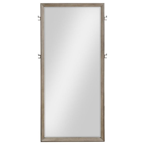  washed oak frame provides a neutral and versatile accent that complements various decor styles. Four integrated cloth