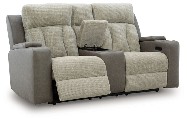  USB charging and cup holders. One-touch reclining and adjustable headrests let you find your perfect