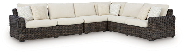  from rain to shine. With a UV-resistant design
