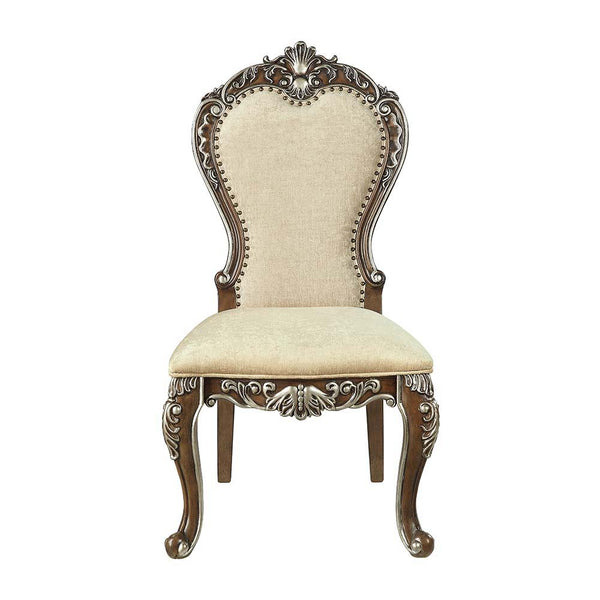 dinner parties will surely last for hours. Against the antique oak