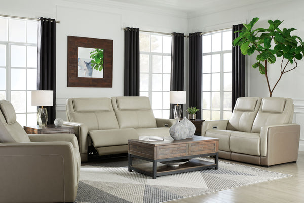 Double down on sleek style with this power reclining group. It has a streamlined, space-conscious appeal, with two-tone upholstery in neutral hues creating subtly striking visual intrigue. And with one-touch reclining, adjustable headrests and wireless ch