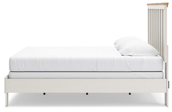 Linnocreek - White / Warm Brown - King Panel Bed