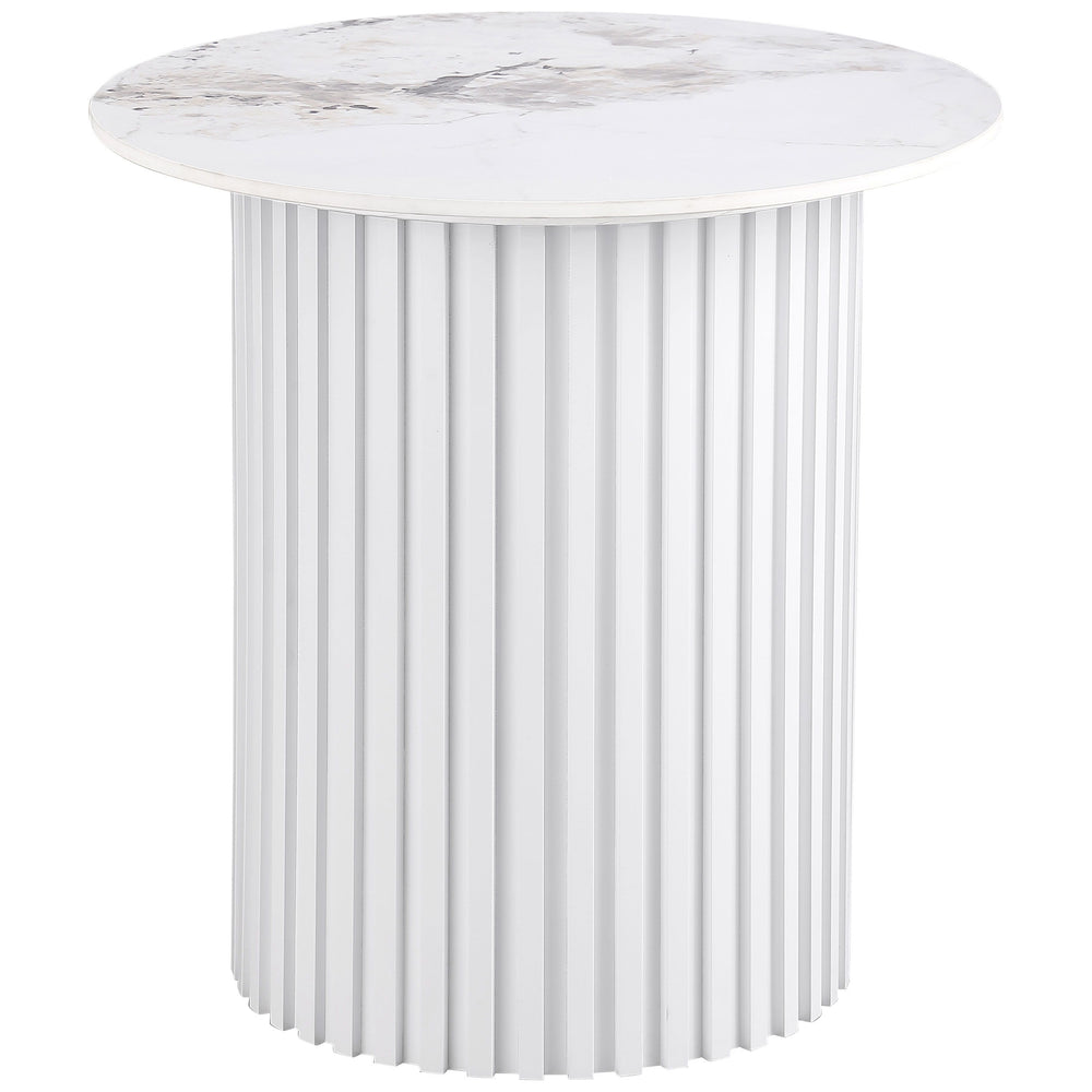 This round end table features a sophisticated sintered stone top with natural veining for a modern and luxurious touch. The sturdy metal base, with its fluted design and white powder-coated finish, delivers both stability and sleek aesthetics. Compact yet