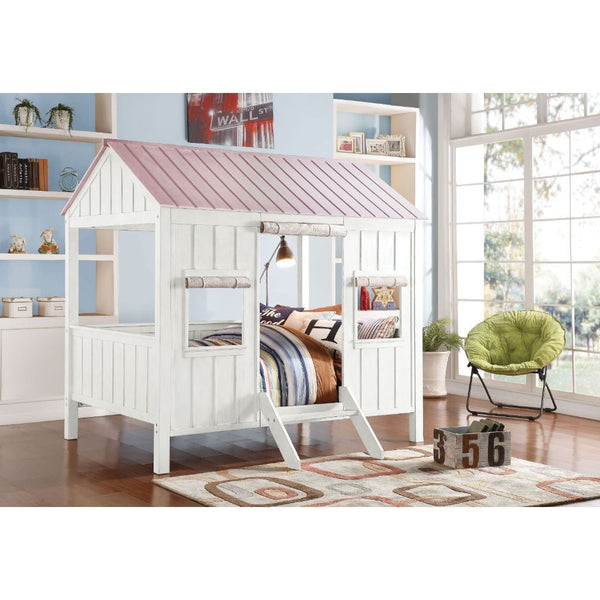 Take bed-time with this incredible Spring Cottage full size bed. This is a dream come true for children everywhere, the bed is sure to transform any room into the ultimate dreamland. The bed features pink roof top with white finish throughout the whole ho