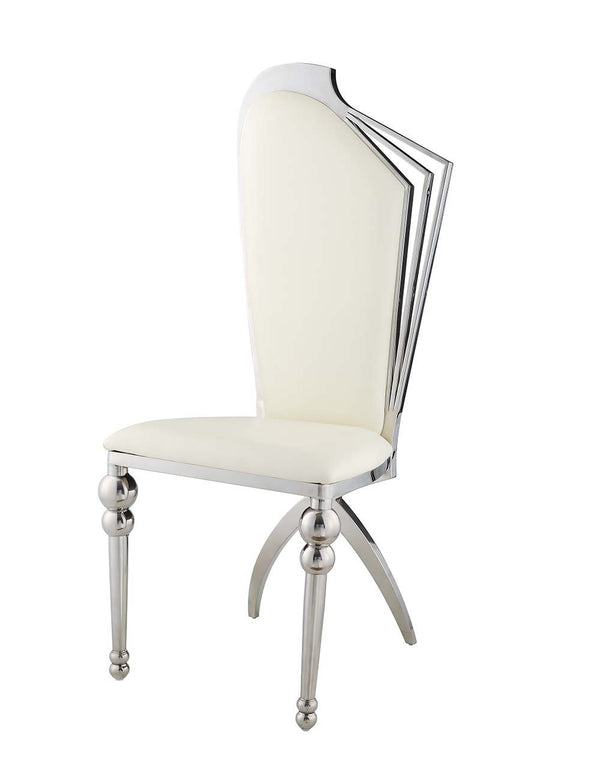  offering comfort while drawing attention to the elegant chrome finish metal frame. The architectural structure of the frame is eye-catching and glamorous. The foam seats are i