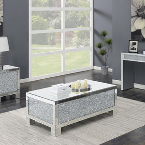  it features fully mirrored surfaces that reflect light beautifully