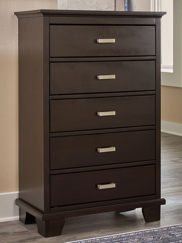  a clean wood grain laminate interior and metal center guides. Metal bar pu