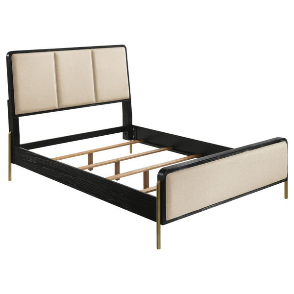 Arini - 4 Piece Eastern King Bedroom Set - Cream And Black